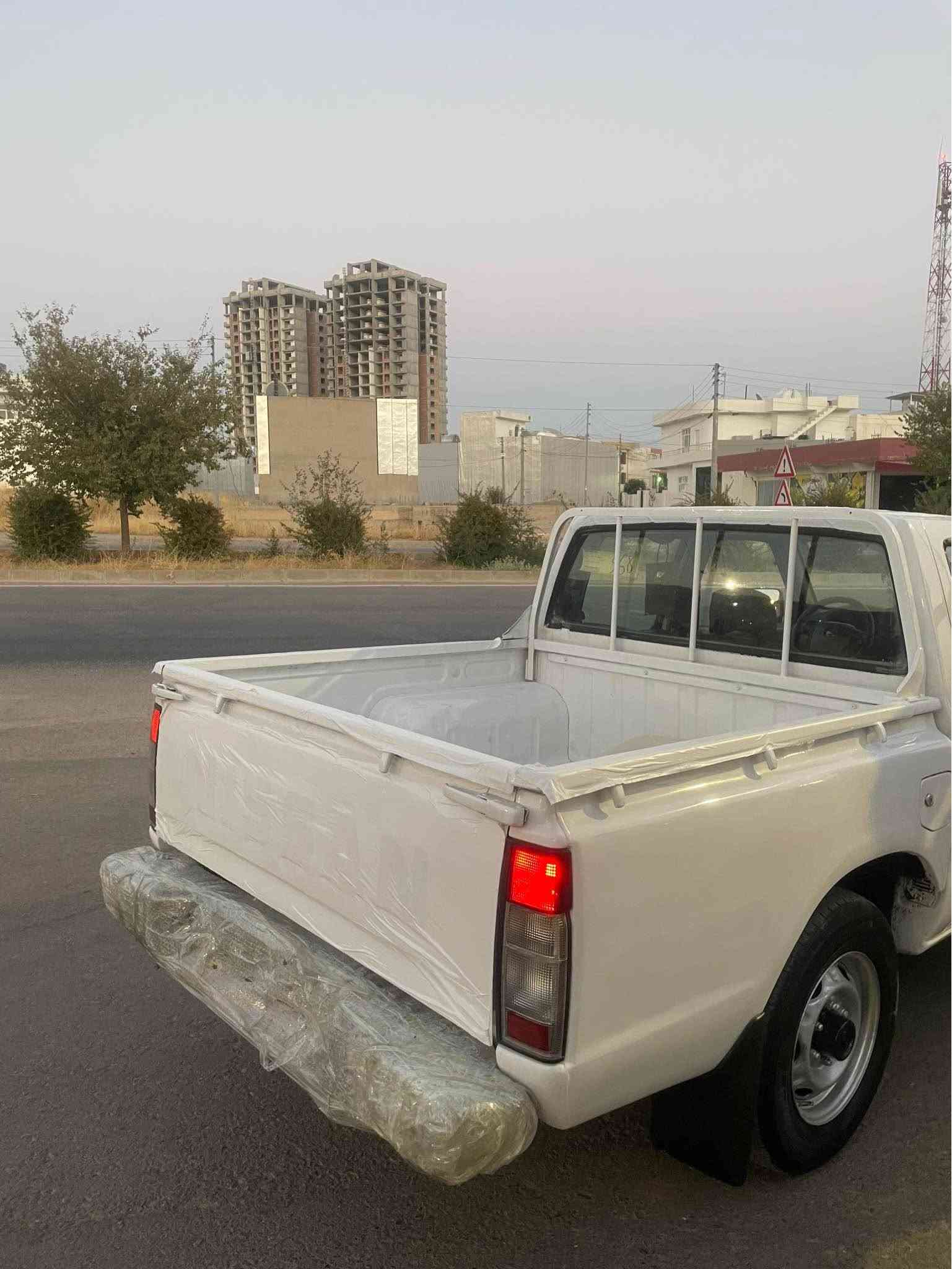 نیسان پیکاب ٢٠٠٢ تەبرید و پاوەر مزایەد
موس براوە وەرگەراو پشت و پێش بەشەرت 
توندو تۆلی بەشەرت 
بەشەرت مالی مەدەنی 
تەنیا فرۆشتن
نرخ ٥٩ گەلا 
*********** رانية, السليمانية
