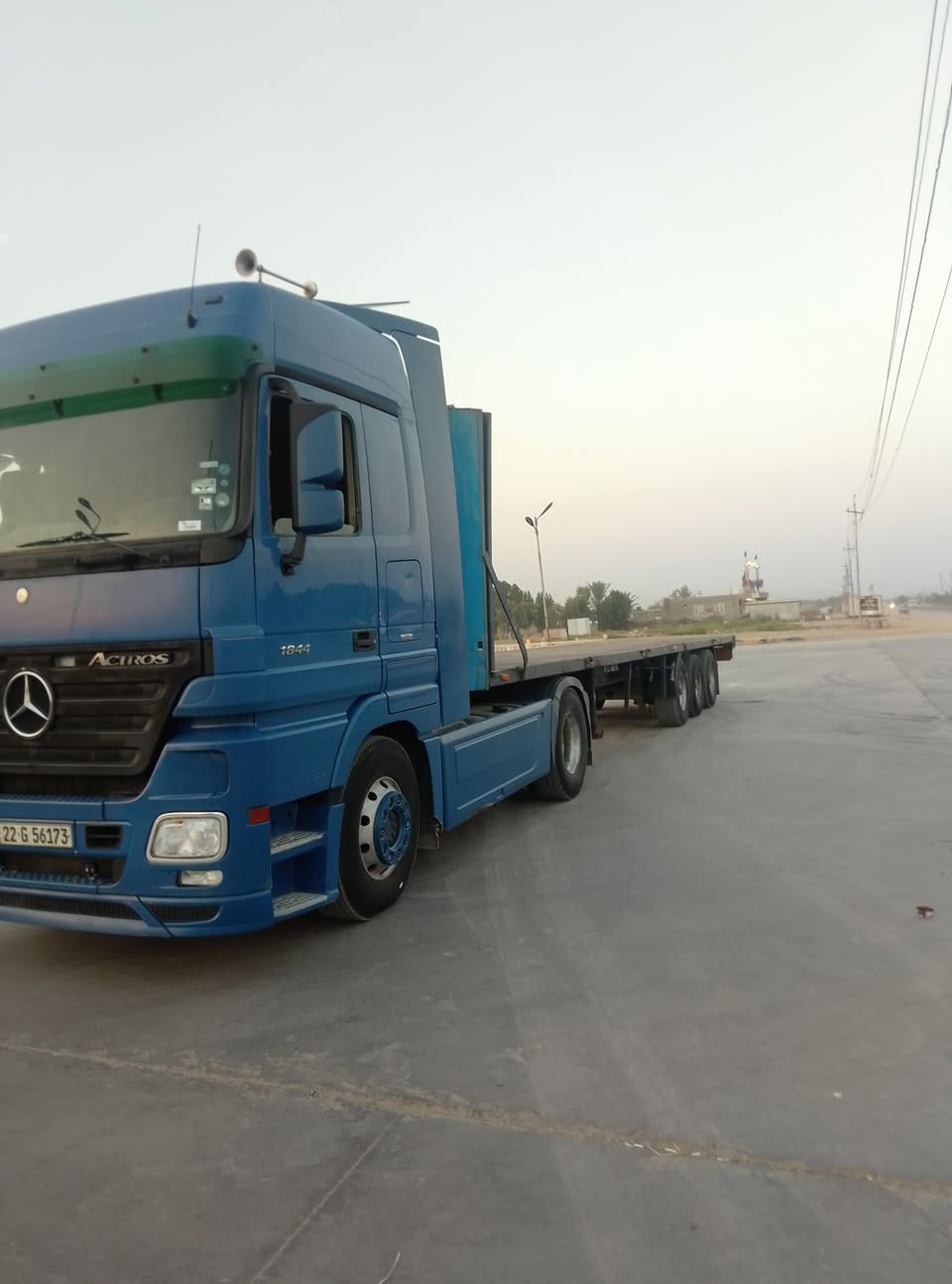 سلام عليكم سياره اكتروز موديل 2008 عرجه رقم اربيل سنويه جديده مربوطه عربانه فلات 3دناكير مكينه 44 حجم 18 كفاله عامه سياره 
مكان سياره واسط الصويره للاستفسار اكثر اتصل 
***********
***********
