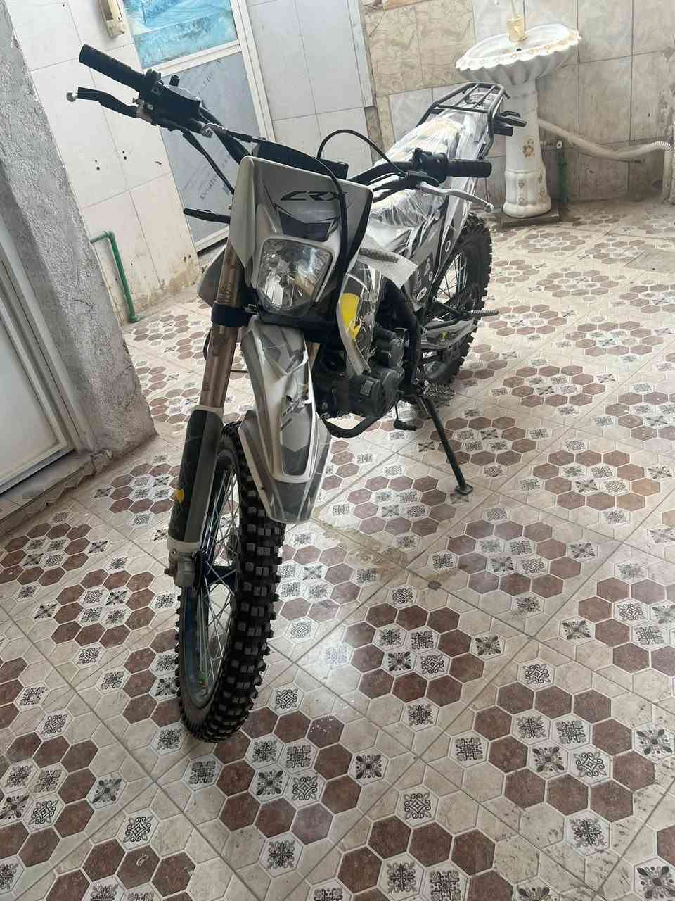 قفاز • ٢٠٢٥ • زيرو