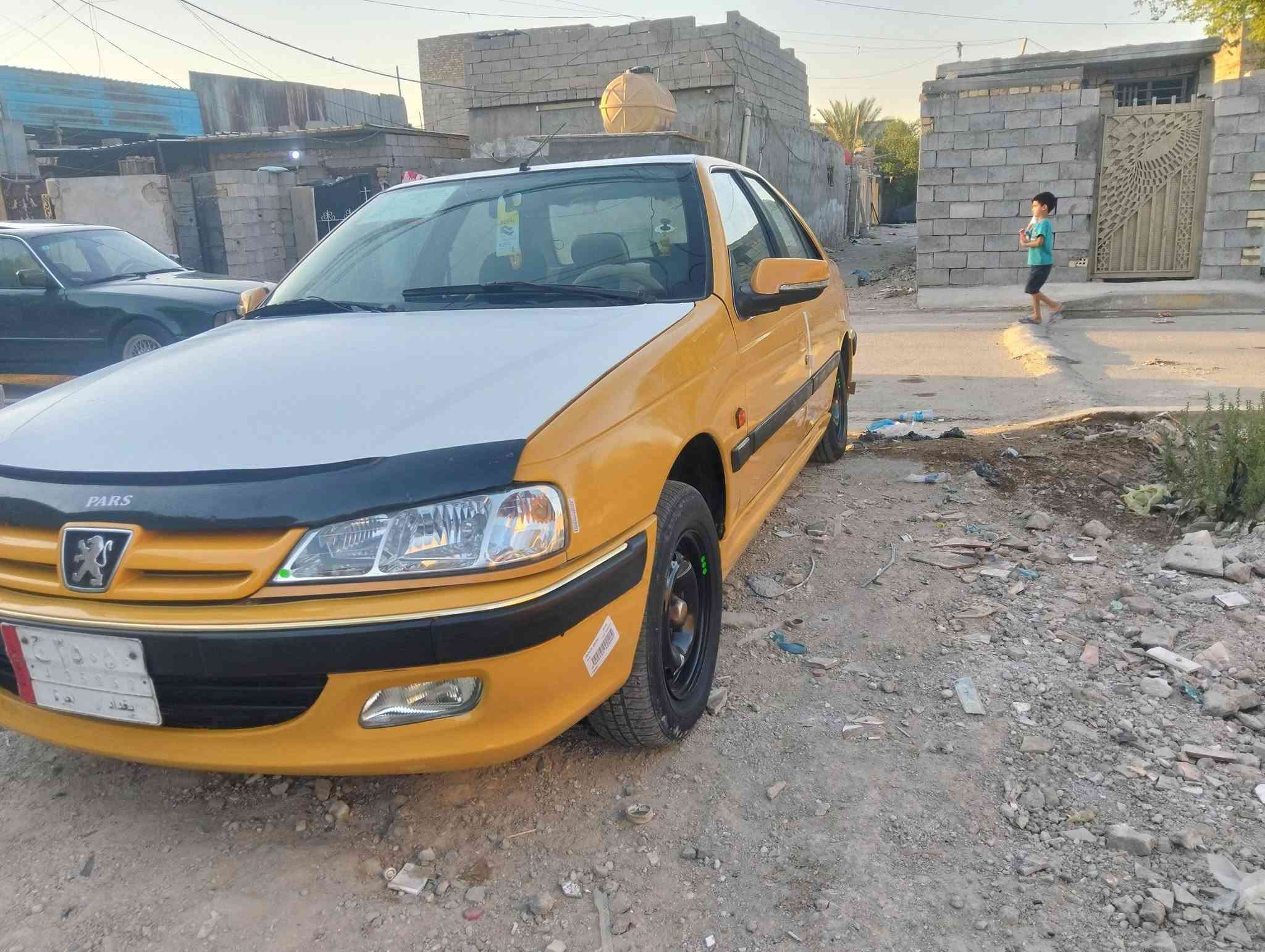 سلام عليكم سياره بيجو بارص موديل 15 سياره كفاله عامه من دبديل من الظربه بيهة سياره بس هلالت معمره فقط تبريد ثلج تخم تاير جديد صدر امامي خلفي جديد مكينه وكير جدد ترايك زيرو كهربائية كلهة شغاله مصفره سياره بس سنويه صالهة 4تشر من صقطت تره سنويه بل سنه عشرتالاف دينار بس ساره حلوه وناعمه مكان سياره بل حسينية مال راشديه سعر 42بيهة مجال اتصال بل رقم ***********
