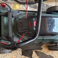 ماكنة ثيل • شحن • بطاريتين