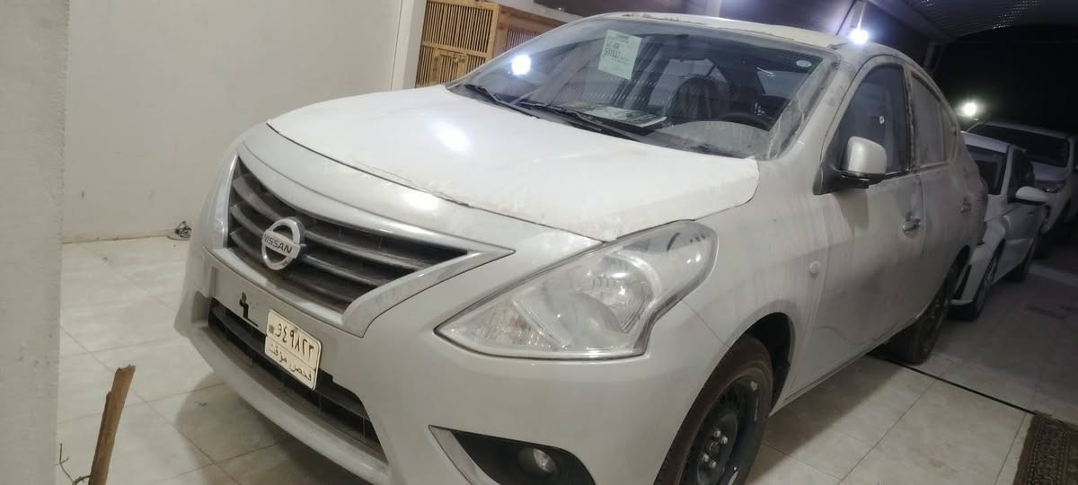 السلام عليكم 
سني هندي للبيع موديل ٢٠٢٥ لون سلفر زيرو ١٠٠ كيلو فقط رقم بغداد  تحويل مباشر 
للاتصال ***********
