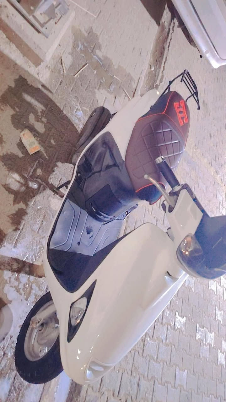 دراجه اللبيع مال حاويه مكفول مكان النجف كوفه شارع معمل السعر 850بيهه مجال ***********
