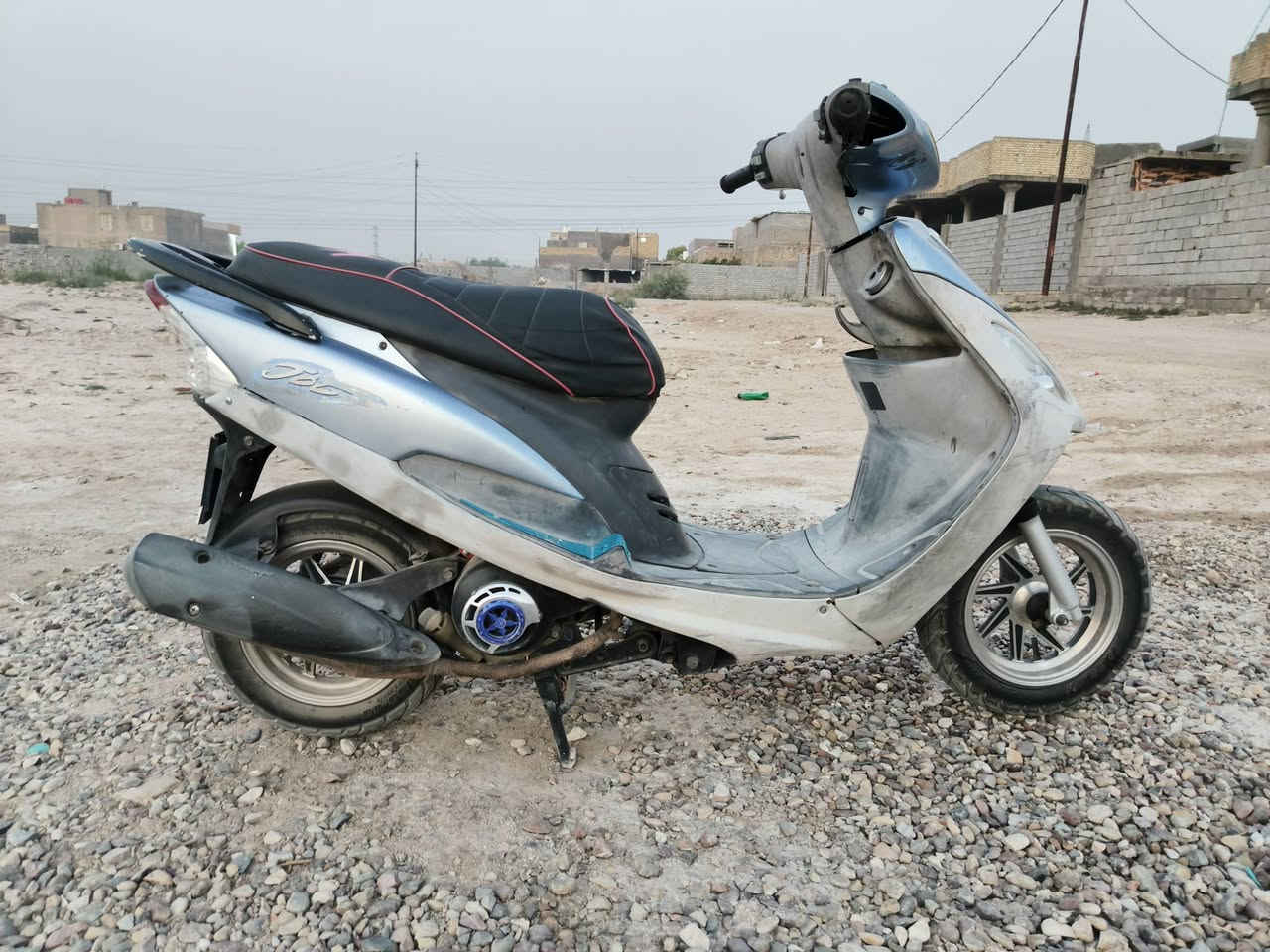 السلام عليكم
للبيع دراجه ماكس منغولي ما مفتوحه دراجه مرتبه كهربائيات شغاله هندر سلف شغال كفرات بلادي ويل رياضي 
سعره 750 مكاني قرنه 
رقمي ***********
