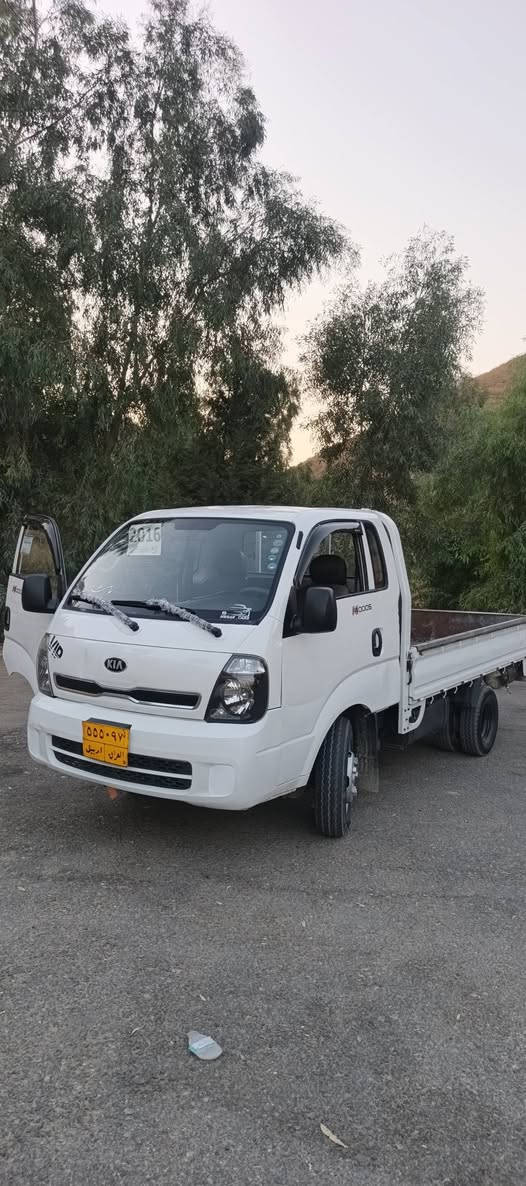کیا 4000 مۆدێل ٢٠١٦
گێرومەکینەو ئەکسل بەشەرت 
پەمپ ونۆزل بەشەرت
تایەی دواوەی کراوە بە 14
 تەنها ئەوەندی لەوێنەکەدیارە سبوغی هەیە
سعر: 136$ 
***********
***********
