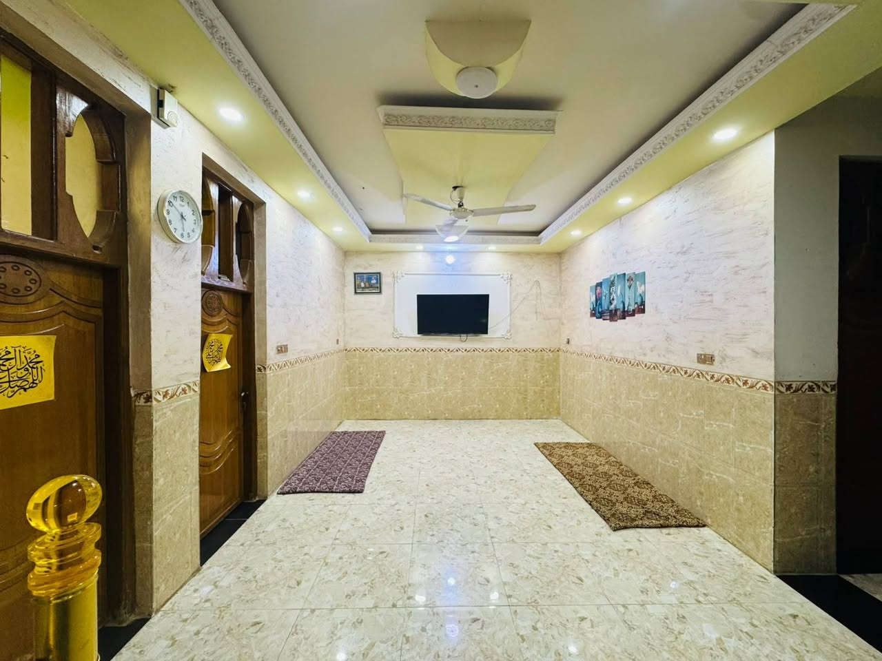 ســـلام عــلـيـكـم
اكـتـب تــم يـتـم رد الـسـعـر فـــوراً عـلـى الـخـاص📩. 

#دار_طــابـو_زراعي_لـلـبـيـع_الـمسـاحـه200م🔹

- يـحـتـوي عـلـى 4 نــوم وصـالـه وكـلـيـدور ومـطـبـخ ومـجـمـع صـحـي 

-خــدمــات مــاء مـجـاري كـهـربـاء 

-حـلـه نــادر الـثـانـيـه خـلـف مــول اهــل الـخـيـر

📍عــنــوان الـــمــكــتــــــب‼️

💢مـكـتـب بـسـمـايـه لـلعـقـار💢

حـلـه نــادر الــثــانــيــه مــقــابــل مــول اهــل الــخــيــر 2 ســابــقــاً💢

خـــــ♾️ـــاص او الاتـــــــ📞ــــصـــال

*********** مــحــمــد قــاســم

*********** عــلــي قــاســم

*********** المـكـتب
