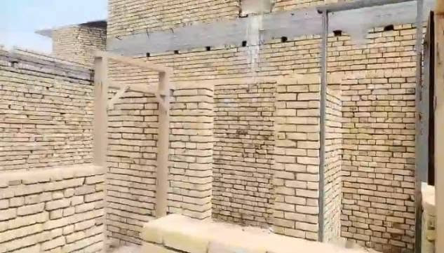 السلام عليكم 
هيكل 100 متر  كافة الخدمات 
شارع سبيس كلش مرتب الناصريه خلف محطه القطار  العكر الشرقي ماء كهرباء مجاري  مدرسه قريبة مقابل السايلو . السعر المطلوب 27مليون مع المجال 
للاستفسار الاتصال برقم التالي 
***********
