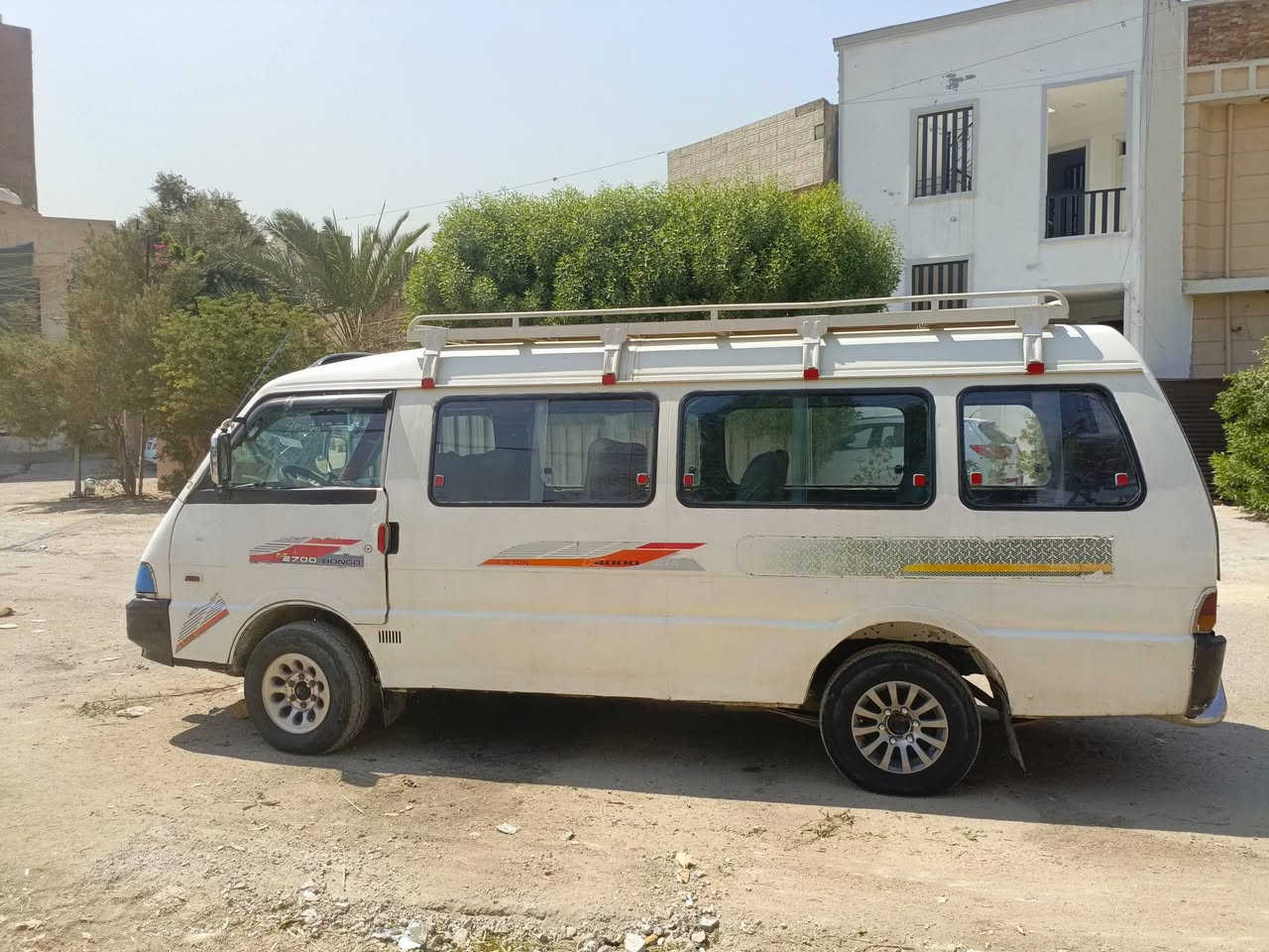 سلام عليكم اسيا للبيع موديل 95 سياره بسمي سنويتها تخلص بعد سنه مكينه كير اكسل خير من الله اطيك بيه تراي لاربيل  رقم الماني باتري جديد زوج تايرات جدد شواصي مكفوله جاملغات مغلفه سياره مصفره من كلشي عنوان بغداد لاعظمية ***********/*********** سعر ٥٠ و بي مجال
