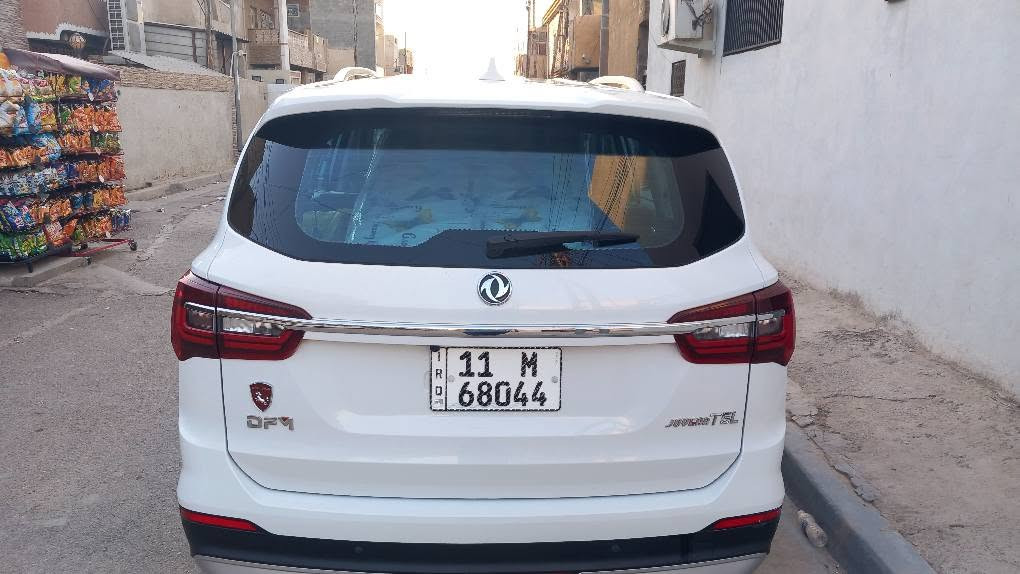 يا الله سلام عليكم للبيع دونك فنك t5l سبعة راكب رقم بغداد انكليزي باسمي موديل ٢٠٢٢ ماشيه ٥٧ الف كيلو محرك ١٥٠٠ تيربو وكير ٦نمر فول مواصفات عدى الفتحة ضمان شركه ليث العبيدي سياره بلاديه على وضع الشركه تخم تاير جديد بدون ضربه او صبغ عدى طخه جدا بسيطه اسفل الباب الخلفي السعر١١٥ورقه وبيها مجال بسيط ***********)(*********** ابو احمد بغداد حي الإعلام بغداد, العراق
