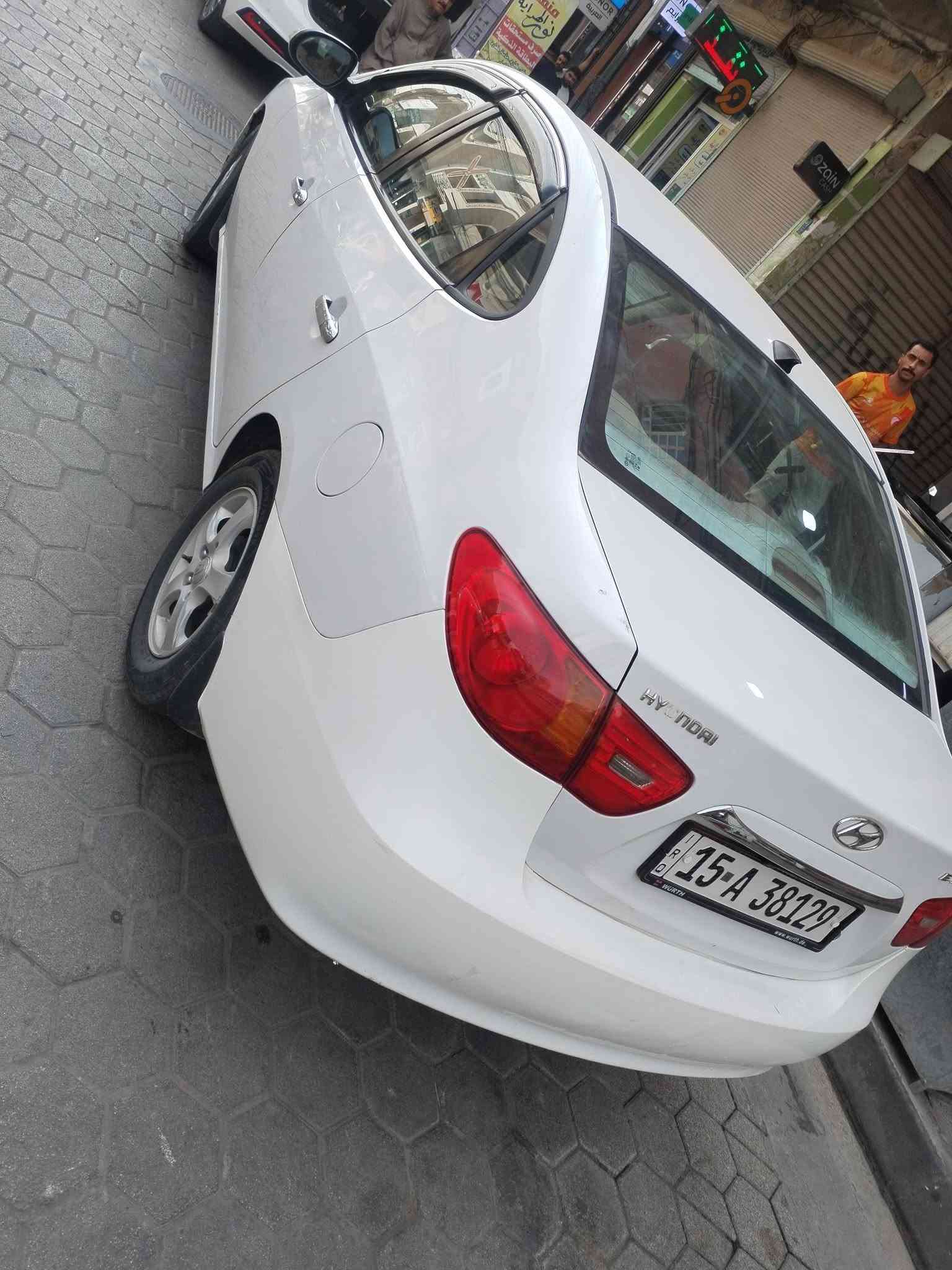النترا • ٢٠١١ • محرك ١٦٠٠