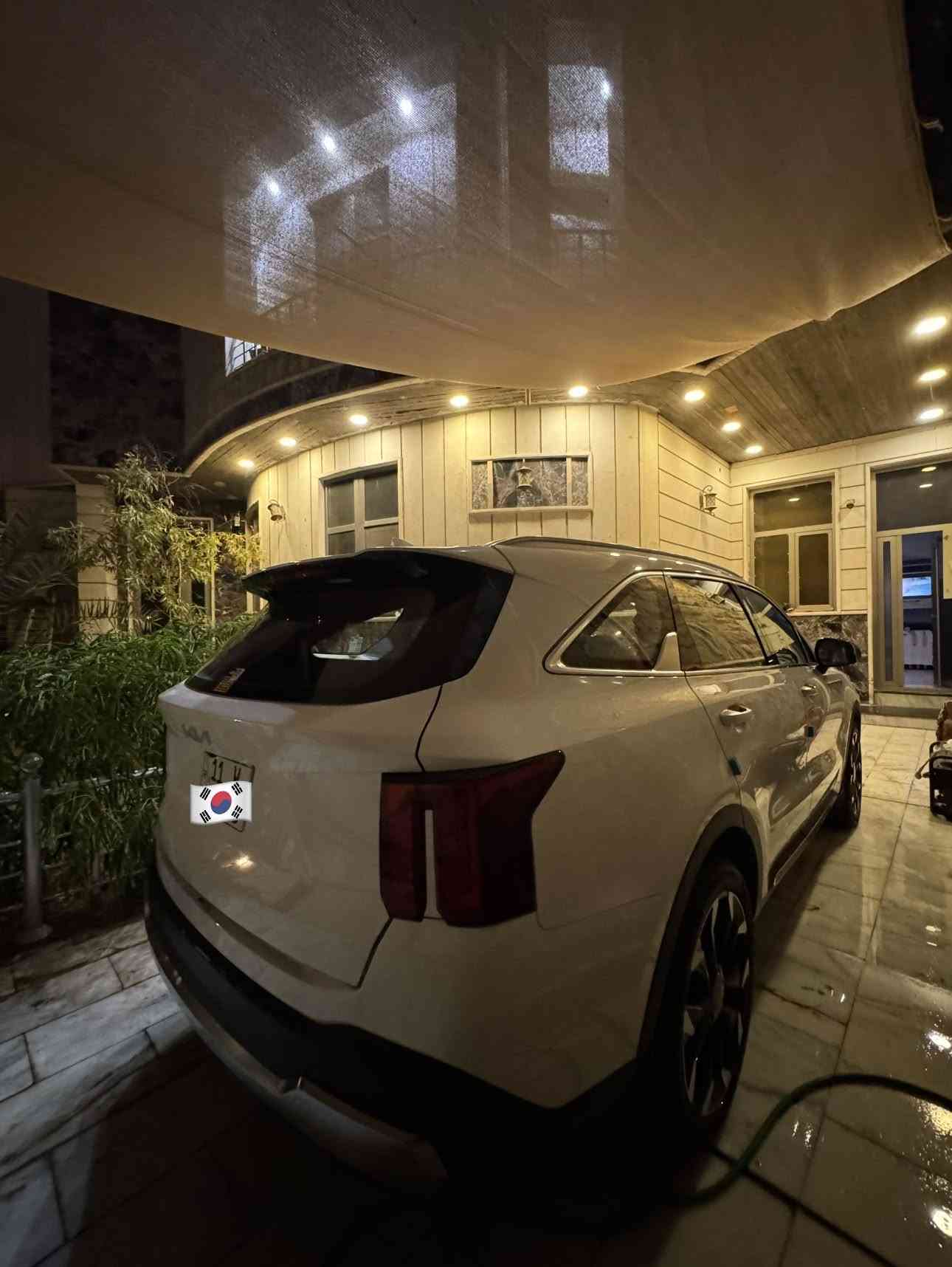 كيا سورنتو 2026 محرك 6 سلندر 

بسعر 327

المواصفات العامة:
🚗 الموديل: 2026 خليجي  
🔧 المحرك: 3.5 لتر – 6 سلندر  
📉 العداد: 18 الف كيلو متر
🛡️ الضمان: 5 سنوات أو 100,000 كم  
🔧 صيانة مجانية سنة أو 10,000 كم  
📍 الأرقام: بغداد 

💎 المواصفات:
✨ بصمة تشغيل
✨ تشغيل عن بُعد + نظام ترحيب
✨ اوتو بريك
✨ عداد ديجيتال
✨ كاميره عدد1
✨ مقاعد لون ابيض مخمل
✨ مقاعد أمامية كهربائية
✨ صندوق كهرباء
✨ سستم إيرباك 2
❄️ 7 مقاعد مع تبريد 3 مناطق
✨ صندوق خلفي كهربائي
✨ شاشة كبيرة + GPS
✨ شحن لاسلكي
✨ سايد بريك إلكتروني + Auto Hold
✨ إنارة LED أمامية وخلفية
✨ حساسات أمامية وخلفية عدد 8
✨ ويل كب حجم20 

السعر 327 وبيها مجال بصيط

رقم الهاتف  ***********

📍 ناصريه تقاطع الرايه
