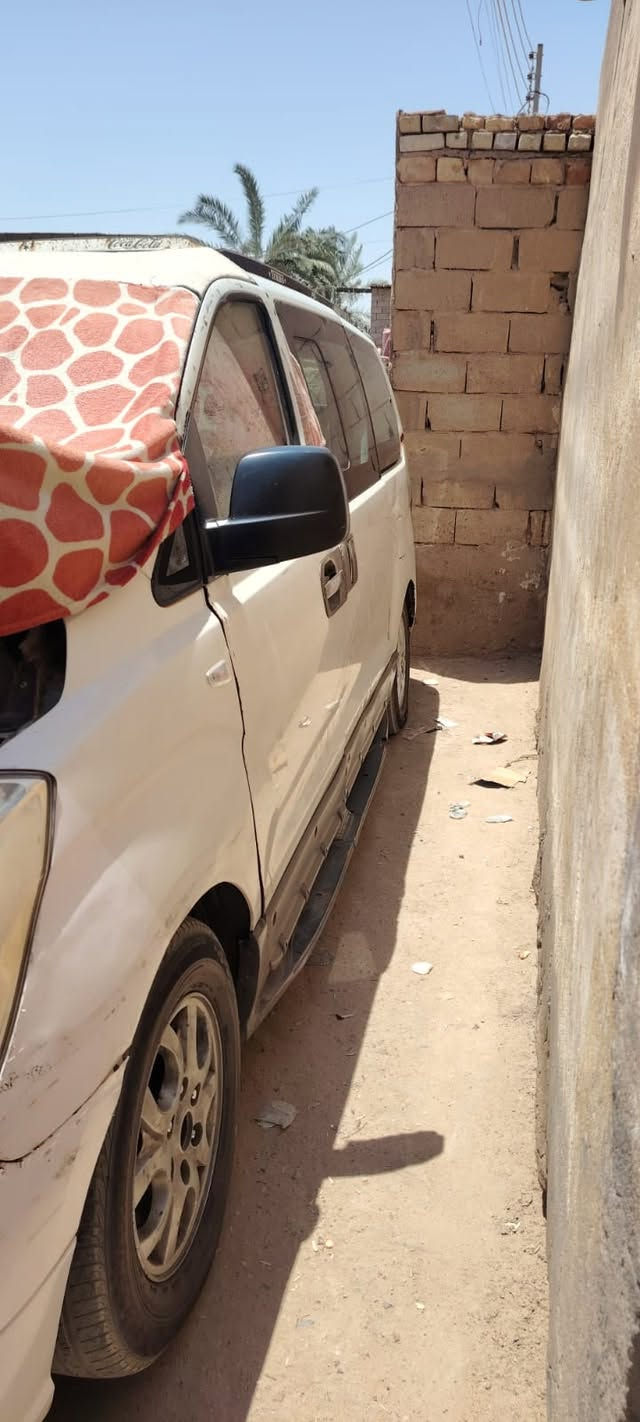 سلام عليكم ستاركس موديل الفين 9سياره بيه ضربه بجم معمره تعمير حلو مسكر كير عادي كير وميكينه حلوات السياره خير من الله دواخل حلوه بسمي تحويل ثاني يوم بكاني بصره الهارثه *********** السعر 100وبيه مجال للشراي اني مكلف بنشر هاذ رقم راعيه وخابره وتدلل
