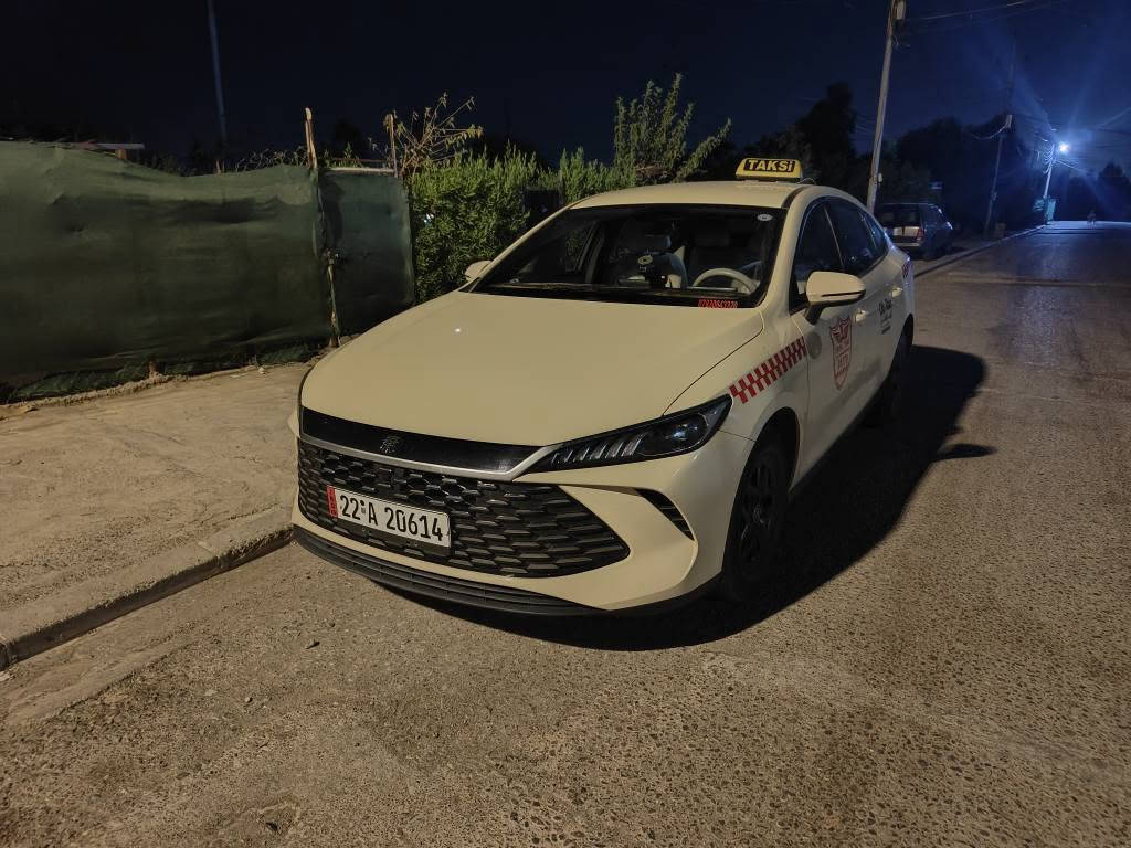 Byd qin plus taxi 
هیچی نیه 26کم هەزار ڕۆیشتووە ناو زەیتونی 
168$ 
***********
*********** أربيل, العراق
