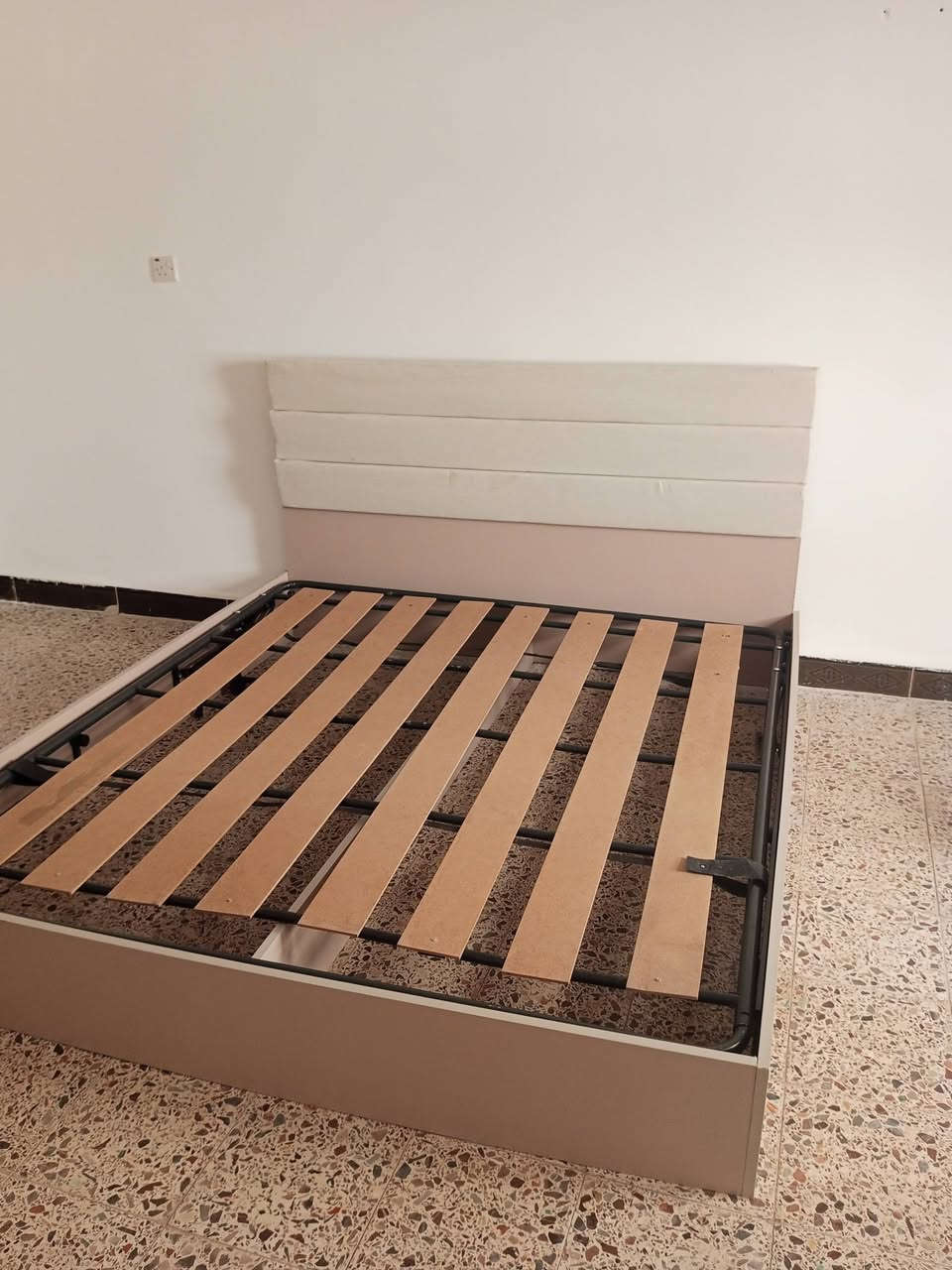 🔨 نجار خانقين – فتح وشد وصيانة الأثاث 🔨 جميع الغرف نوم تركي
نقدم جميع أعمال النجارة داخل  ✅ فتح وشد غرف النوم ✅ فتح وشد المطابخ ✅ صيانة الأثاث المنزلي والمكتبي ✅ فك وتركيب جميع أنواع الأثاث ✅ نقل الأثاث مع المحافظة عليه ✅ تبديل المفصلات والسحابات والإكسسوارات ✅ عمل سريع وأسعار مناسبة
📞 للتواصل:   رقم بها  واتساب***********  ***********
#نجار_خانقين #نجارة #فتح_وشد #صيانة_أثاث #فك_وتركيب #غرف_نوم #مطابخ #نقل_أثاث #نجار_منازل #خدمات_ #صيانة_مطابخ #نجار_محترف # #أثاث #خدمات
