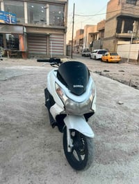 PCX الجيل الأول • مكينة ١٥٠ • البلديات
