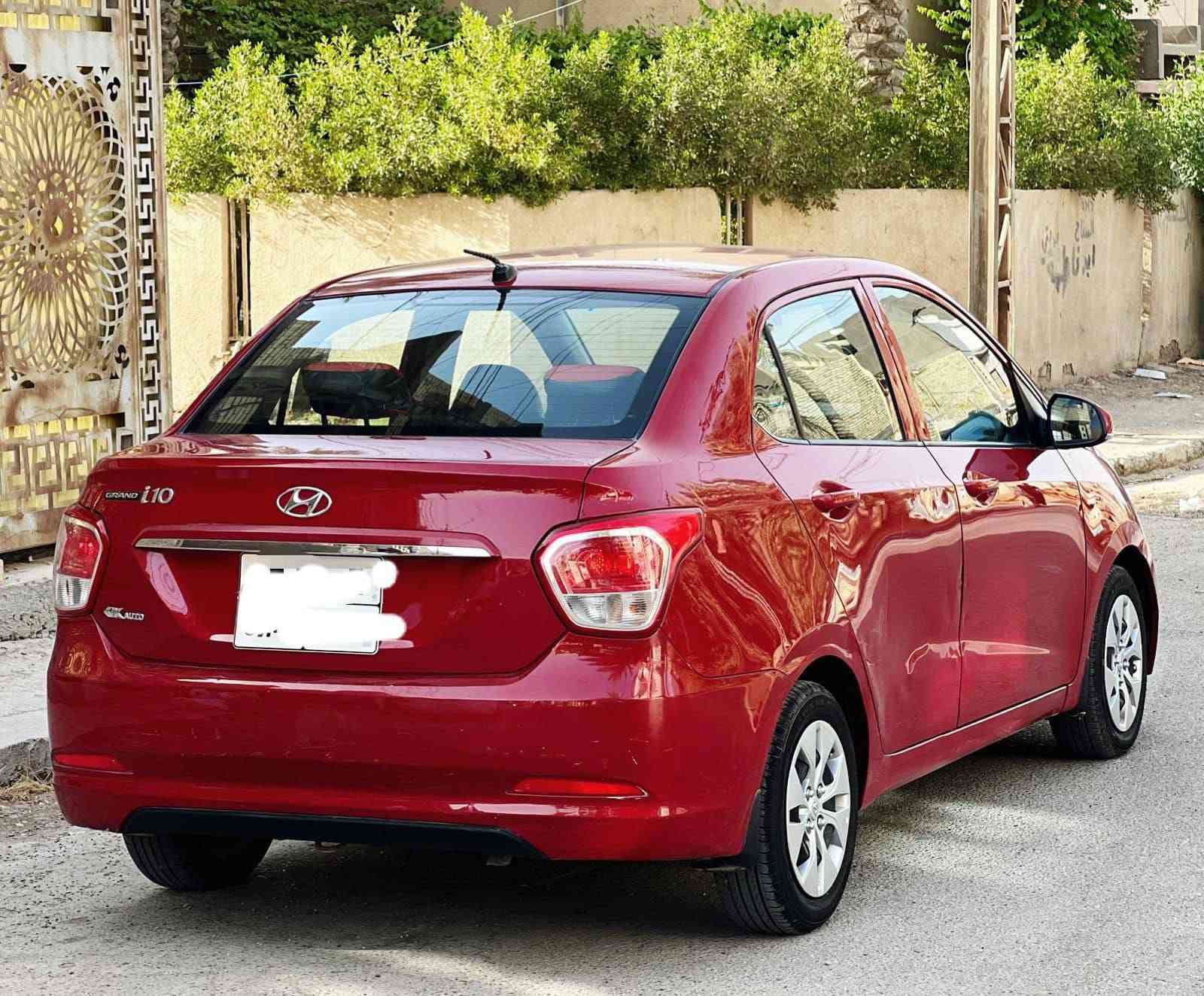 i10 grand هيونداي 
موديل15بيها طختين ممصلحات ماردت اصلحها حتى ليكولون مضروبة،ودعامية الامامية يحتاجلها تبديل السعر المطلوب65
***********
مكفوله ماعدا الطختين الصغار الممصلحات والدعامية المحتاجة تبديل
