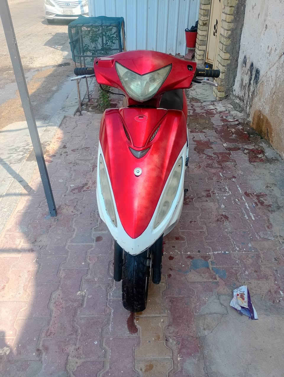سلام عليكم دراجه كامكو جي فور كابريته  البيع مكاني المجر الكبير مكينه مفتوحه السعر 250وبيها مجال الطيبين ***********
