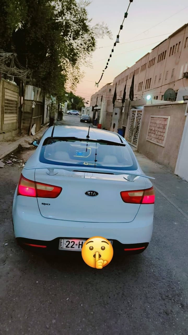 السلام عليكم...🤝
من رخصتـ الآدمن المحترم..&
#بــــــلااااااش#🛃👇🏻👇🏻
قبل كولشي السيارة تروحلكم فدوة اقرة المنشور زين واذا معجبتك اترك كلمة طيبة تليق بيك وبأخلاقك اللطيفة تاج 👑 🙆🏻‍♂️
كيا ريو موديل 2012 بـ🫷🏻ـس شكل الـ2013 🤠
بيها جاملغ امامي صفحة السايق مبدل 🤌🏻
جاملغ وباب صفحة العبري صبغ فقطـ...👍🏻بدون ايرباك الباقي شوف العين والسيارة قبل ما انشرها سويت بيها سونار بالنشور تلكاه جديد شرط عند المندلاوي 🥰
بالعافية على الياخذها 👇🏻
خليجية السيارة داخل لونين ما شاء الله جاهزة من كولشي 😊
محرك 1600 جديد حاوية + جبنة المكينة وجبنة الكير حتى لتتعب من خليت محرك جديد بدلتهم الك جدد وباتري جديد 😉🫡
 وكيـ🅿️ـير  خير من الله 🤗
حدادية تايرات دواخل كلة جديد ونعمة 🙂‍↕️
تبريد ثلج🥶 منضومة تبريد بالكامل سويتها جديدة😱 واضافة مروحة سرعتين عاصفة الجناي يعرف شنو اقصد بالعاصفة حتى تنسة شي اسمة حماوة + كيج حماوة اضافي خارجي عالدشبول يقرة عندك قراءة صحيحة 💯%
نضام تقليل الوقود ECO
 بلكات جدد نوزلات مسطرة كاملة جديدة عبوة فيت بم طوافة فلاتر بانزين ودهن جدد 😇
حتى الدهن هسة مبدلة جديد بعدة قبل كم يوم 
منضومة زينون اصلي وكالة ابو الضمان عالي وناصي ابو المحولة 1000W😨
انارة للداخل بالكامل LED ملونة 🤩
شاشـة كار بلـي وتحويل تاب أندرويد 📲
 كاميرا خلفية 😉
دوشمة جديدة وشغل مال جناي يشهد الله درجة أولىٰ تلبيس نايلون عازل للأتربة بالكامل كشنات ودواخل والتنتة من الداخل والصندوق كلة جديد وشغل يخبل 🥰
رقم اربيل الدولي المسطرة تحويل ثاني يوم
السعر 78 ورقة و بيها مجال  الشراي يتصل وبخدمتكم غوالي🤍
العنوان بغداد كرادة داخل 
هـ ***********🛜📞
