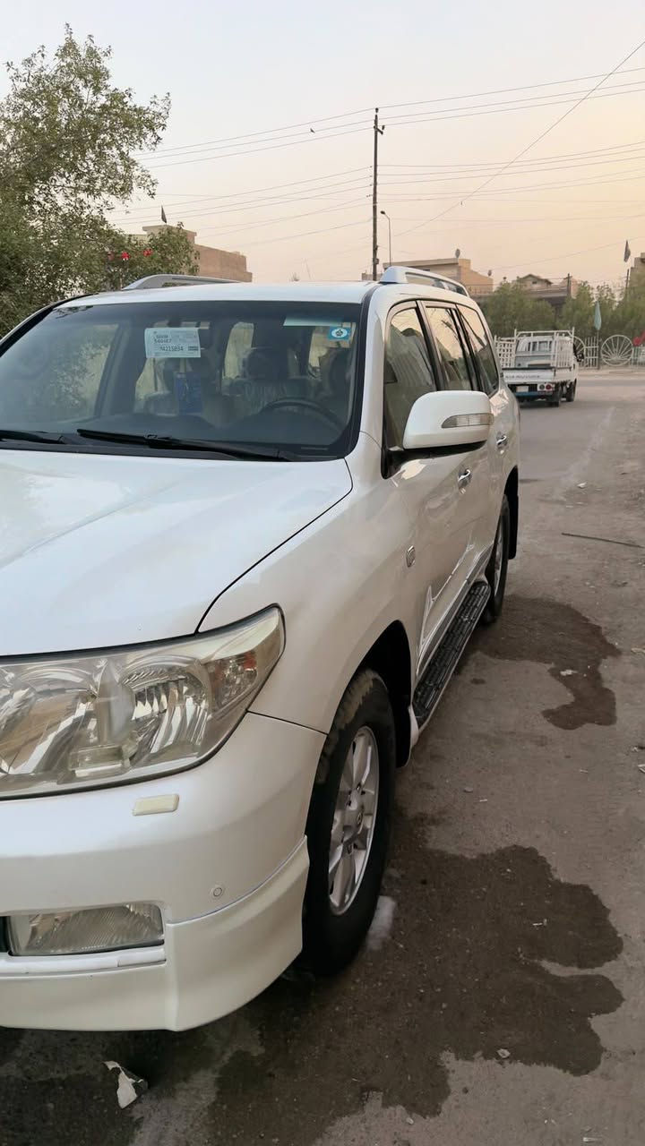 لاندكروزر • ٢٠١١ • مكفوله