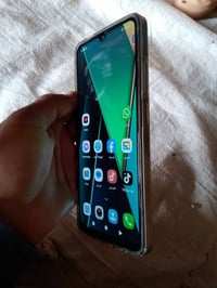 اي تول 10 • ذاكرة ١٢٨ • رام ٨