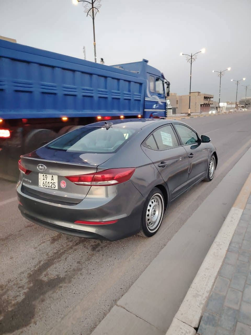 السلام عليكم انتر17امريكي خوش سياره جاهز
محرك الفين تبريد حددي تير جدد من أهل كربلاء  ***********
