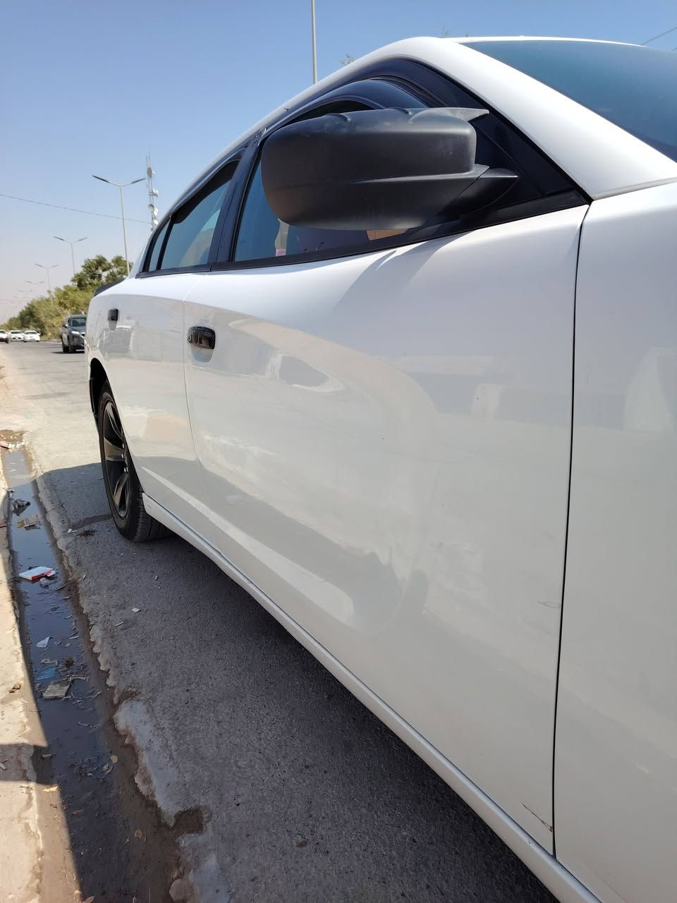 سلام عليكم جارجر كندي 2015  sxt plusضرره موضح بالصور مع سونار جامرلغ خلف سايق صبغ باب خلفي مبدل بلا نفس لون ماشية 217 الف كيلو كير مكينة كفالة تبريد ثلج ادامة مكينة كاملة تخم تاير  سلايد روف فتحة سماعات الباين باقي مواصفات معروفة سعر 165 بيه مجال سيارة كاملة مابيه نقص مكاني ديالى هذا رقمي ***********
