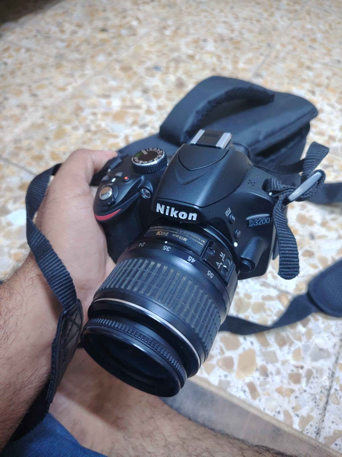 للبيع كامرة نيكون 3200
جديدة استعمال قليل رام باتري شاحنه حقيبة حزام كتف سعر 300
كوفه 
***********
