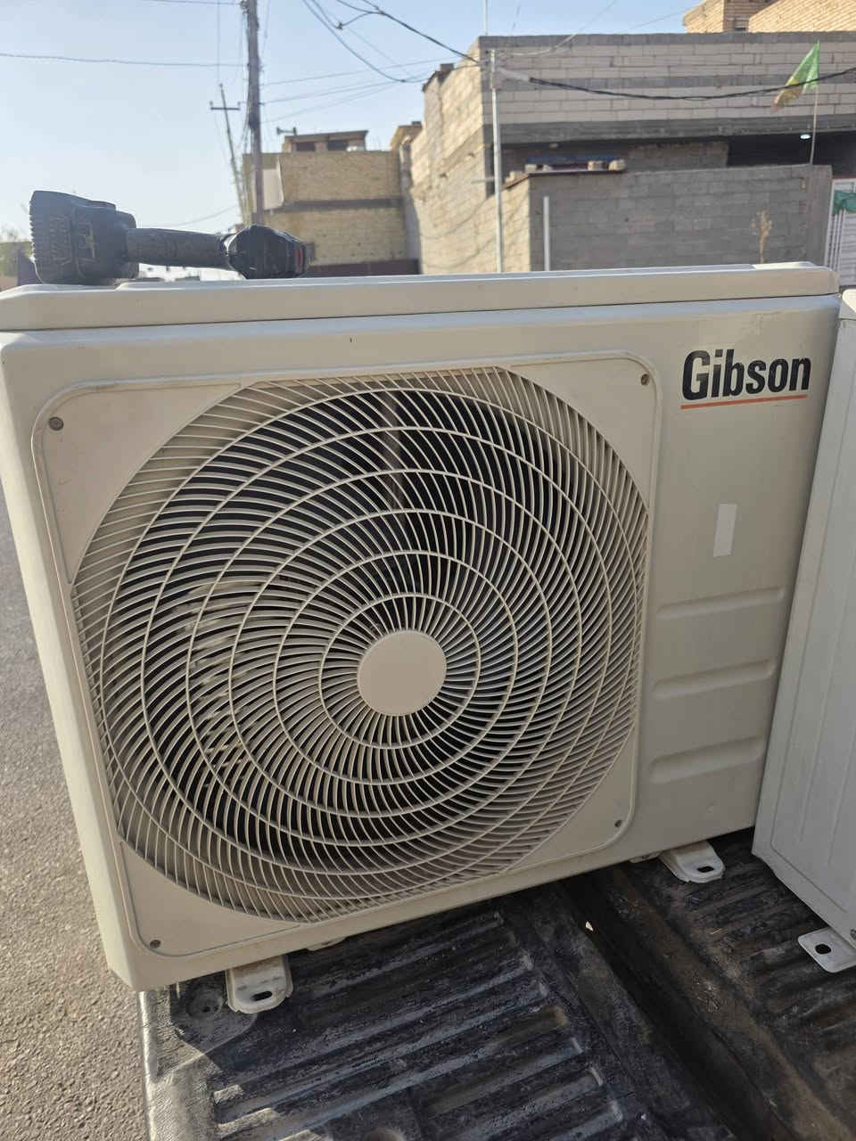 قطع خارجيه 2طن   معه الشد  وظمان سعر. 250الف  كربلاء مامصلحات  شركه ***********    ***********
