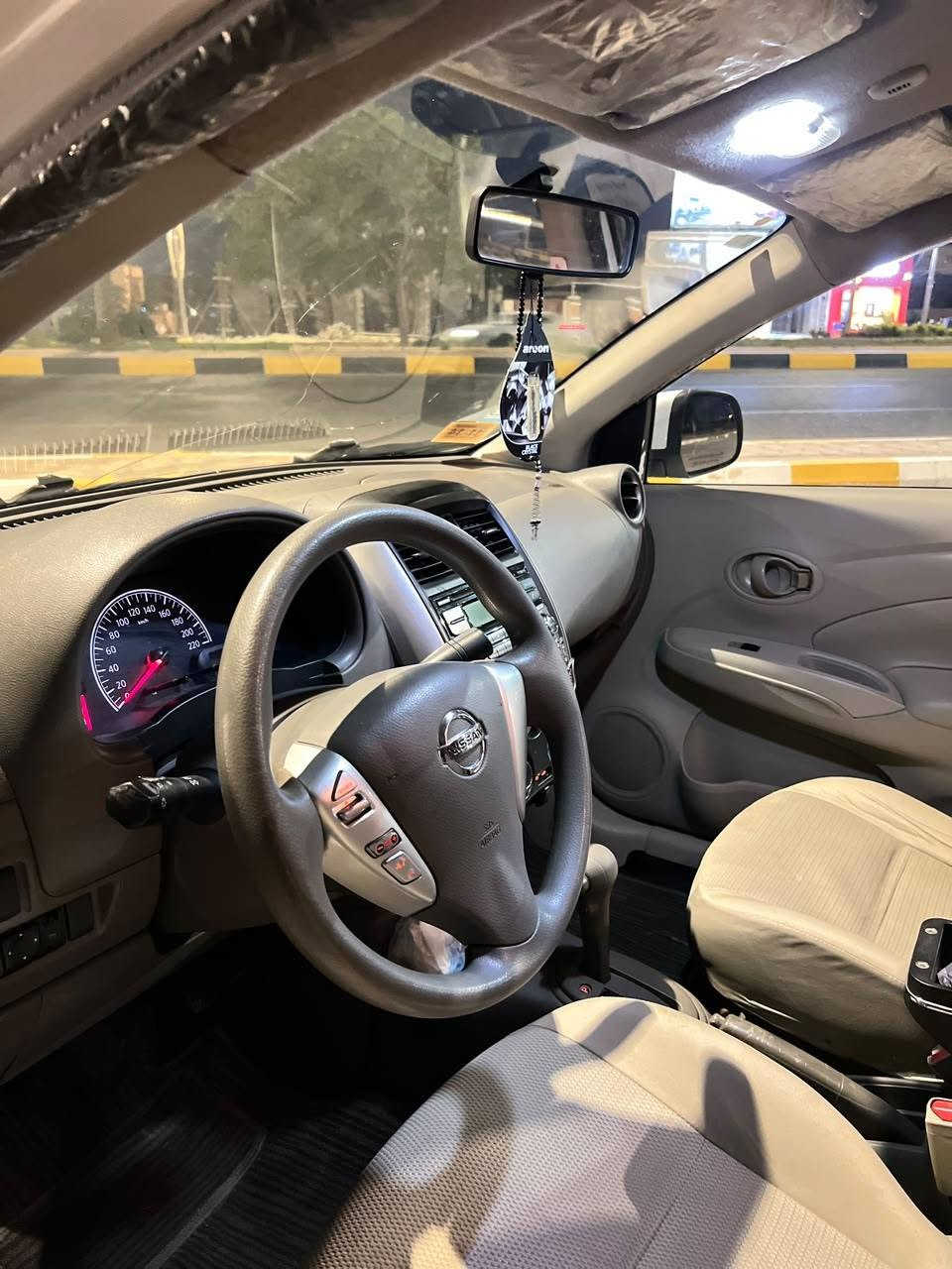 للبيع نيسان سني هندي بليته زركه
موديل 2022 أبيض
رقم اربيل
تحكم ستيرن
بلوتوث
لايت زنون
نضيفه وحلوه
مكان سياره الفلوجه السعر 102 مجال جدا بسيط 
رقم الهاتف ***********
