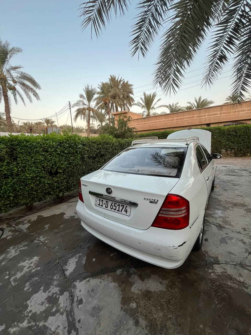 السلام عليكم
للبيع 

ليفان 620 

موديل2011 

مكفولة ما عدا تعديل حار ب باب السايق مثل مواضح بل صوره 

كير و محرك بلاد ما مفتوح 

تبريد ثلج و تدفئة 

السعر 48 و بي مجال 

عنوان بغداد التاجي 

للاستفسار *********** واتس اب
