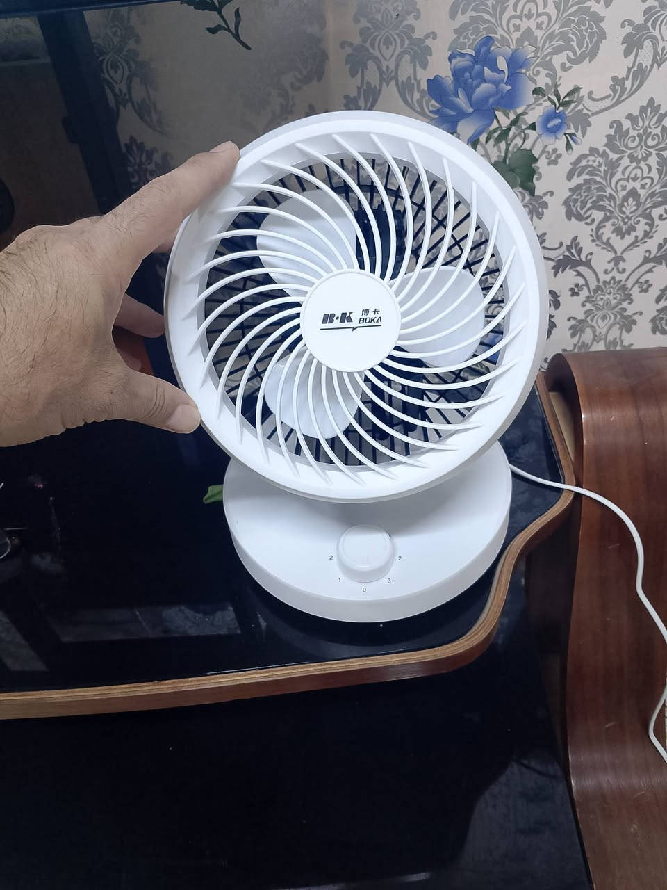 مروحة منضديه ثلاث سرعات نظام دوران وتثبيت
الرحمة الشارع العام ***********
