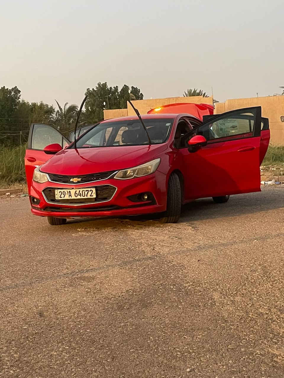 🚘 للبيع فقط – شوفر كروز 2019 LT
📍 المكان: الكوت
📋 رقم واسط

🔹 موديل 2019
🔹 فئة LT
🔹 وارد أمريكي
🔹 محرك 1.4 تيربو
🔹 كير أوتوماتيك 6 سرعات
🔹 شاشة + كامرة خلفية
🔹 تحكم ستيرن
🔹 مثبت سرعة
🔹 مكيف ثلج
🔹 زجاج ومرايا كهرباء
🔹 وياله ألمنيوم

الإضافات:
✅ الكازكيت مبدل جديد
✅ صدر السيارة جديد
✅ تايرات جدد
✅ باتري ستوني شادة

💰 السعر: 75 وقابل للنقاش البسيط ويا المشتري الجاد.

ضربة أمريكا جاملغ وبنيد بلعراق بابين صبغ فقط أثر جراد وجاملغ خلفي الأيسر شبر بارد

📞 للاستفسار واتساب أو اتصال:
***********
