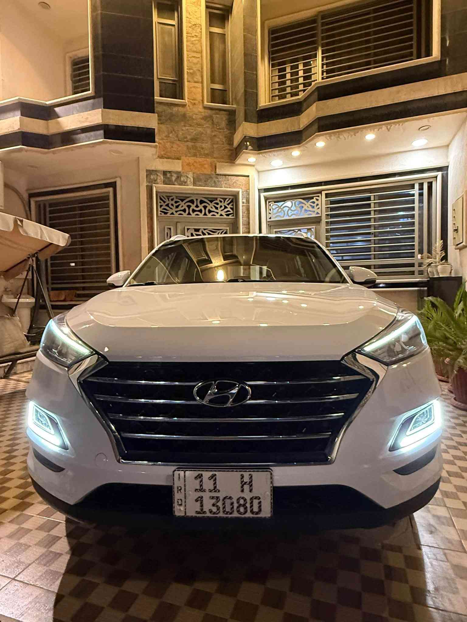 توسان 2019 خليجي وكاله الكاصد 
ماشيه 46 الف حقيقي السياره كلهة على وضع الشركه 
السياره رقم بغداد الجديد بأسمي تحويل مباشر 
المواصفات 
بصمة 
شاشة اصلية 
مرايات ضوئية 
ترحيب عند الاقتراب 
حساسات + كامرة دوارة
كشنات مخمل بيجي بلادي  
كشن كهرباء 
هند بريك برجل 
درايف مود
محرك 2000 دوش 
قطعتين تبريد 
السعر 187 ورقة وبيها مجال للشراي 
الرقم *********** 
مكانها بغداد حي عدل
