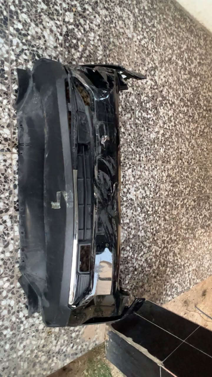دعاميه تاهو موديل 23 بلاديه اصليه بيها اضرار خفيفه 
مثل ما موضح بالفيديو للبيع العنوان بغداد
***********
