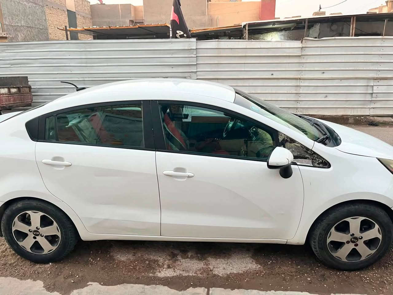 ريو موديل 17
محرك 1600 عنوان بغداد المعالف 
مكلف بل نشر 
اتصل وبخدمتك 

***********
