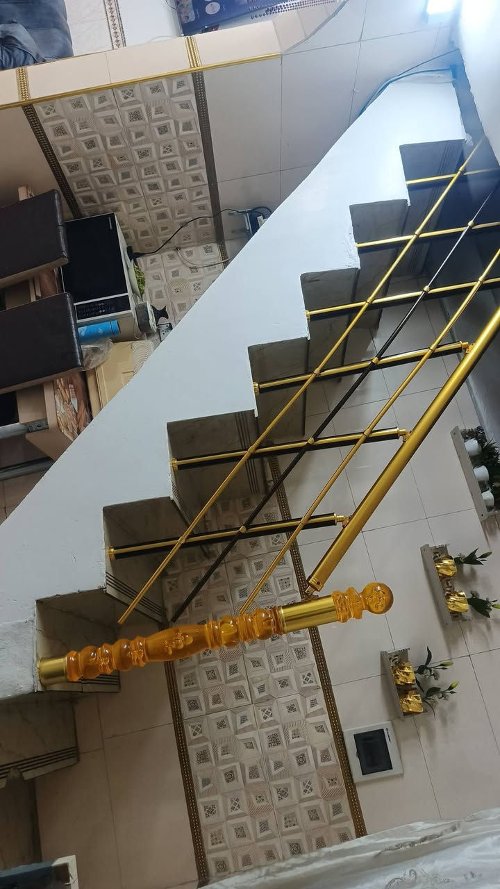 🏠 للبيع بيت في بغداد الجديدة – قرب كراج النعيرية
📍 الموقع: بغداد الجديدة، قريب من كراج النعيرية، فرع وقريب من الكراج
📐 المساحة: 54 م²
🏡 البيت طابقين وبناء نضيف
🛋️ الطابق الأرضي: صالة + مطبخ + غرفة منام
🛏️ الطابق العلوي: غرفة
📄 طابو
💰 السعر: 127 مليون قابل للتفاوض
✨ موقع مميز وقريب من الخدمات والمواصلات.

📞 للاستفسار والتواصل:
***********
