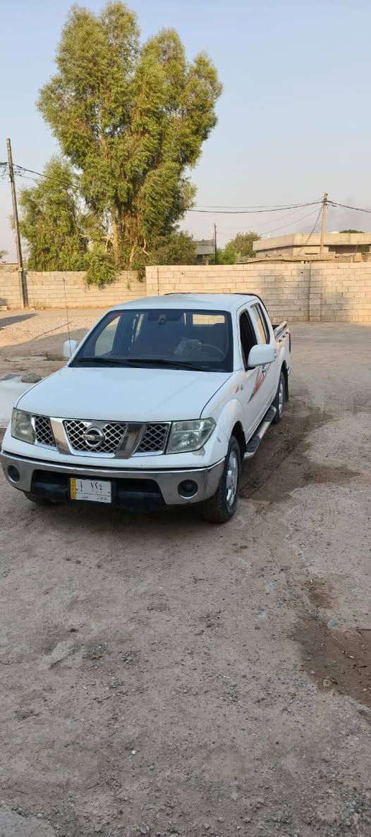 السلام عليكم  سياره نافاره نيسان 2009 كير محرك بطهFFT 3000 تخم تاير جديد صدر جديد كابون بانزين موجود لايوجد قطرت صبغ بيه بارد قليل تبريد ثلج السعر 82 وبيه مجال 
الاستفسار على رقم 
*********** دكوك, كركوك

