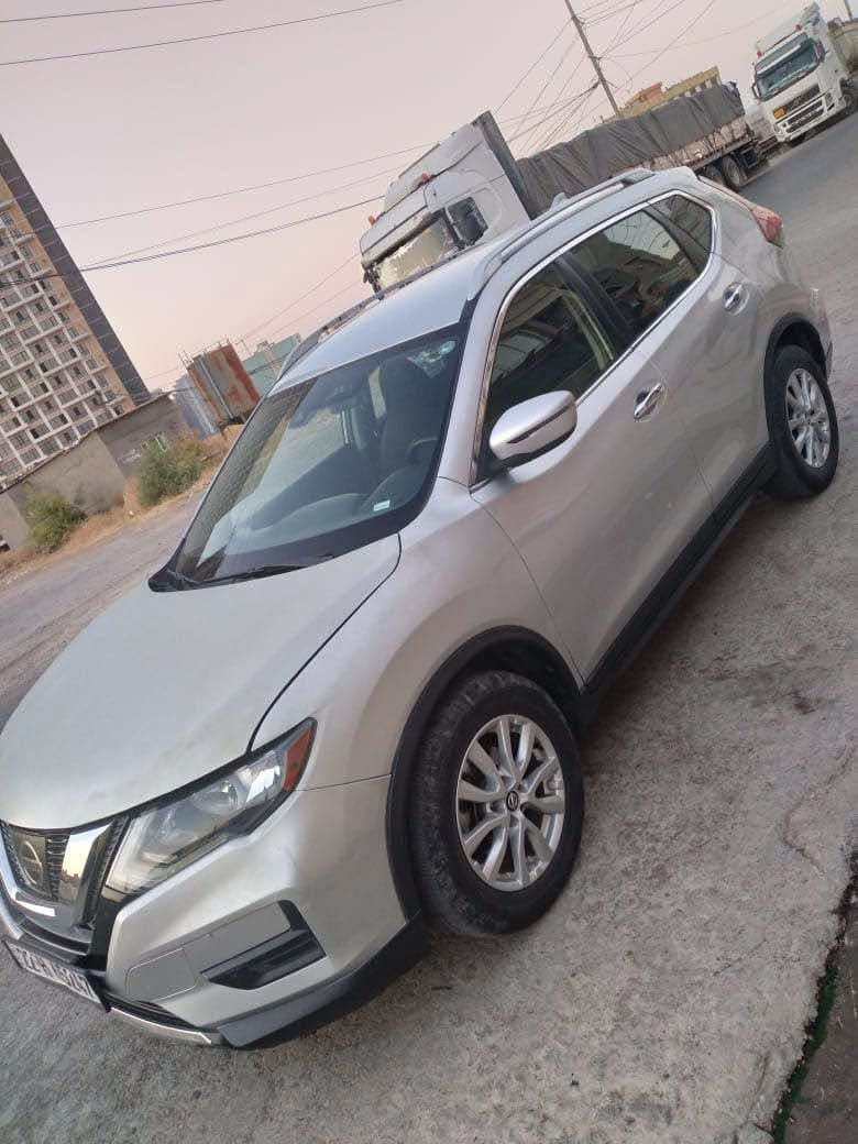 مواسەفات SV
سەیارەکە نمونەیە لە جوانی تەنها پێشەوەی تۆزێکی هەیە بەبێ ناو گرتن
سەنەوی و ژینگەو ڕێگاوبانی نوێکراوەتەوە تا 2031
نرخی145 وەرەقە
ژمارە تەلەفۆن: *********** أربيل, العراق
