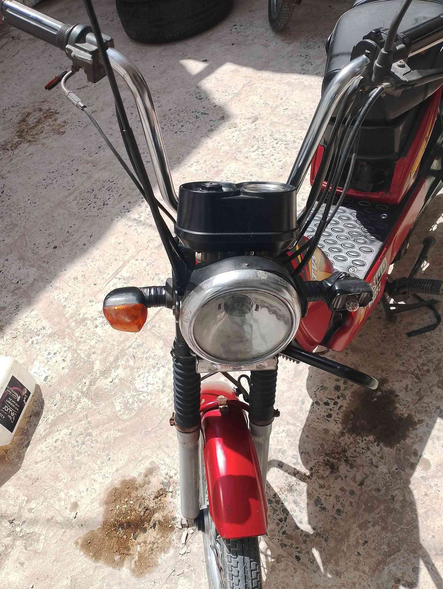 سلام عليكم . دراجه هندي نظيفه للبيع السعر 450 الف المكان البصره مناوي باشا ***********
