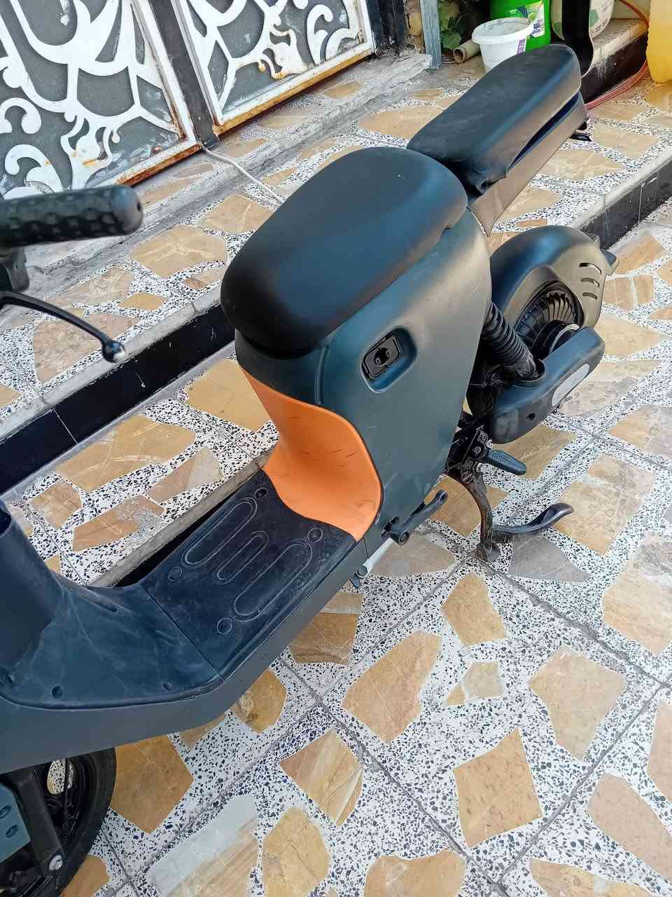 دراجه شحن للبيع 5 بطاريات الدراجه شغاله من طول لطول مابيه اي نقص تمشيك 50 إلى 60 كيلو 
بطاريات حلوات دراجه نظيفه مامتعوبه بيع او مراوس 
سعر الدراجه 325 وبيه مجال للشراي 
عنواني البصرة الجمعيات حي الخليج 
*********** واتساب موجود
