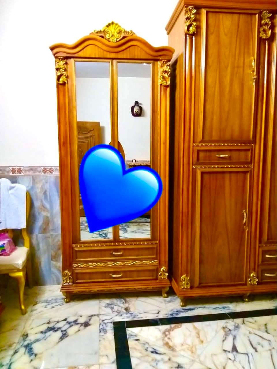 غراض بيت للبيع.
سلام عليكم ، من رخصة الادمنية.

غراض بيت للبيع: 3 غرف نوم + مطبخ + مجمدة + ميز تلفاز + مغسلة.

سبب البيع: اريد اشيل ببيت اصغر.

الي يحب يستفسر بس يدزلي رسالة على الواتس اب وصورة للشي الي يريد يسئل عنة حتى اعرف شنو تريد.

العنوان: بغداد / الدورة (*********** واتس اب )
