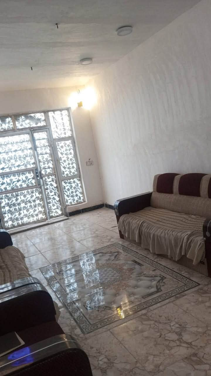 #دار_للايـــجــــار  الديوانية قرب التسفيرات غرفه وصاله ومطبخ  وصحيات وطارمه ..
سعر الاثجار 250 الف
———————————————————
🔺#للاستفسار الاتصال على ***********
او زيارة مكتبنا الكائن في حي المعلمين 
نزلة فلافل تشرين مكتب الماس  للعقار والمقاولات
