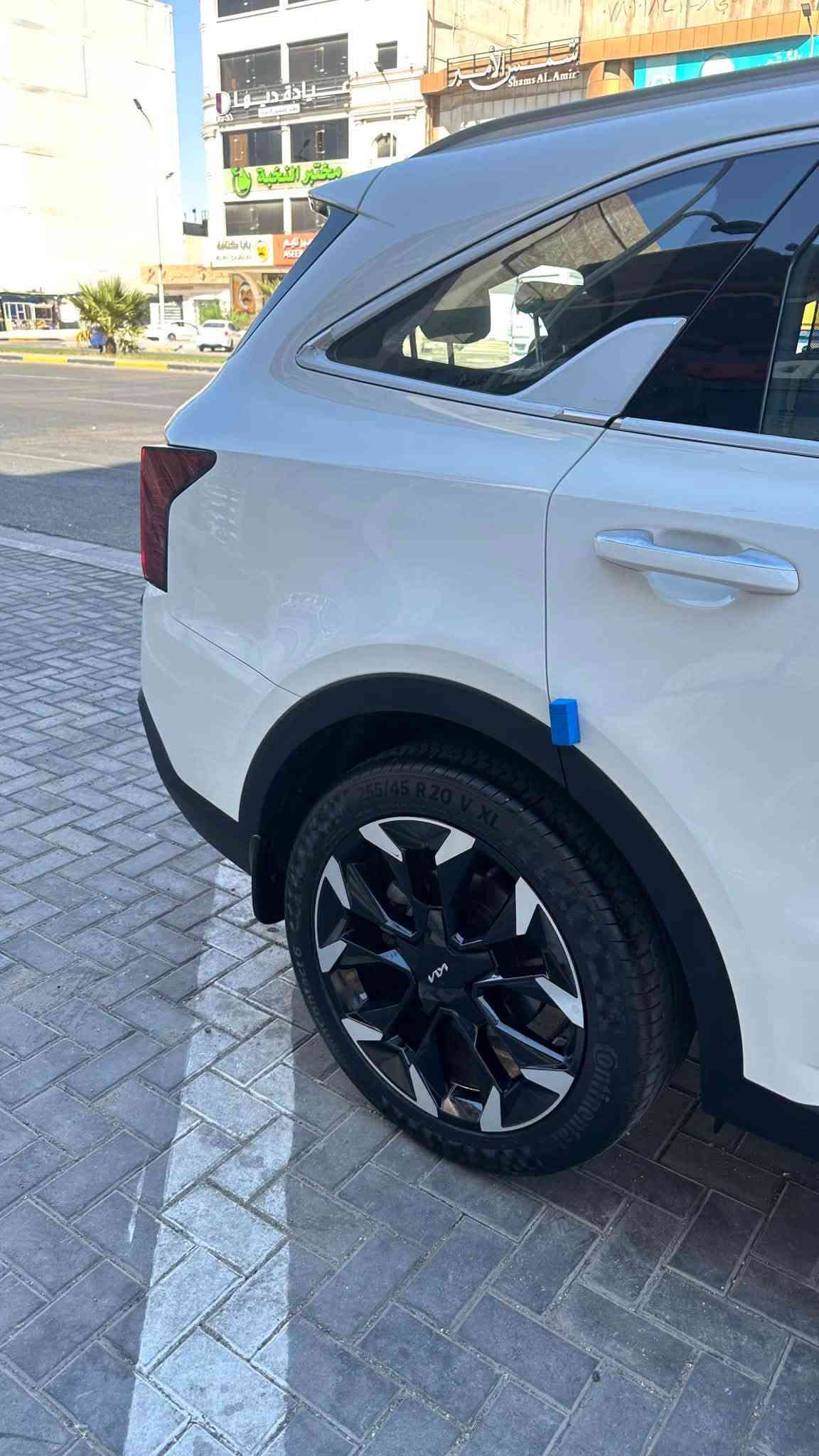 سورنتو 2025 خليجي رقم اربيل جديد تحويل او وكاله
مكفول صبغ ضربه تبديل بارد 
ماشيه 15km 
فول عده بنرامه
حساسات امامي خلفي كامره خلفي كشنات ثنين كهرباء باب كهرباء 6سلندر كير ماوس بردات خلفيه ويل 20مري شفط باقي موصفات معروفه 
شراي يتصل *********** 
سياره اخت زيرو كشنات وارضيه مغلفه شغل درجه اوله
