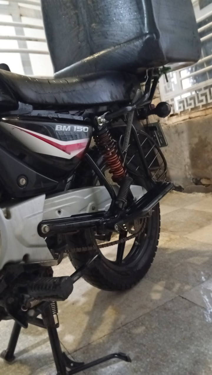 السلام عليكم بوكسر رقم بابل مداور ثاني يوم موديل 23 طالعه ب25 +الدراجه مفتوحه مره وحده تجفيت اصلي + الدارجة نظيفه كلش عوزه ترتيب شويه + السعر مليونين والشراي بي خير ويدلل 🙂
رقم الهاتف 

***********
@إشارة
