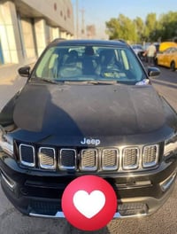 جيب كومباس 2018وارد أمريكي ممشى 42 ميل فول مواصفات فتحتين  سعر 120$وبي...