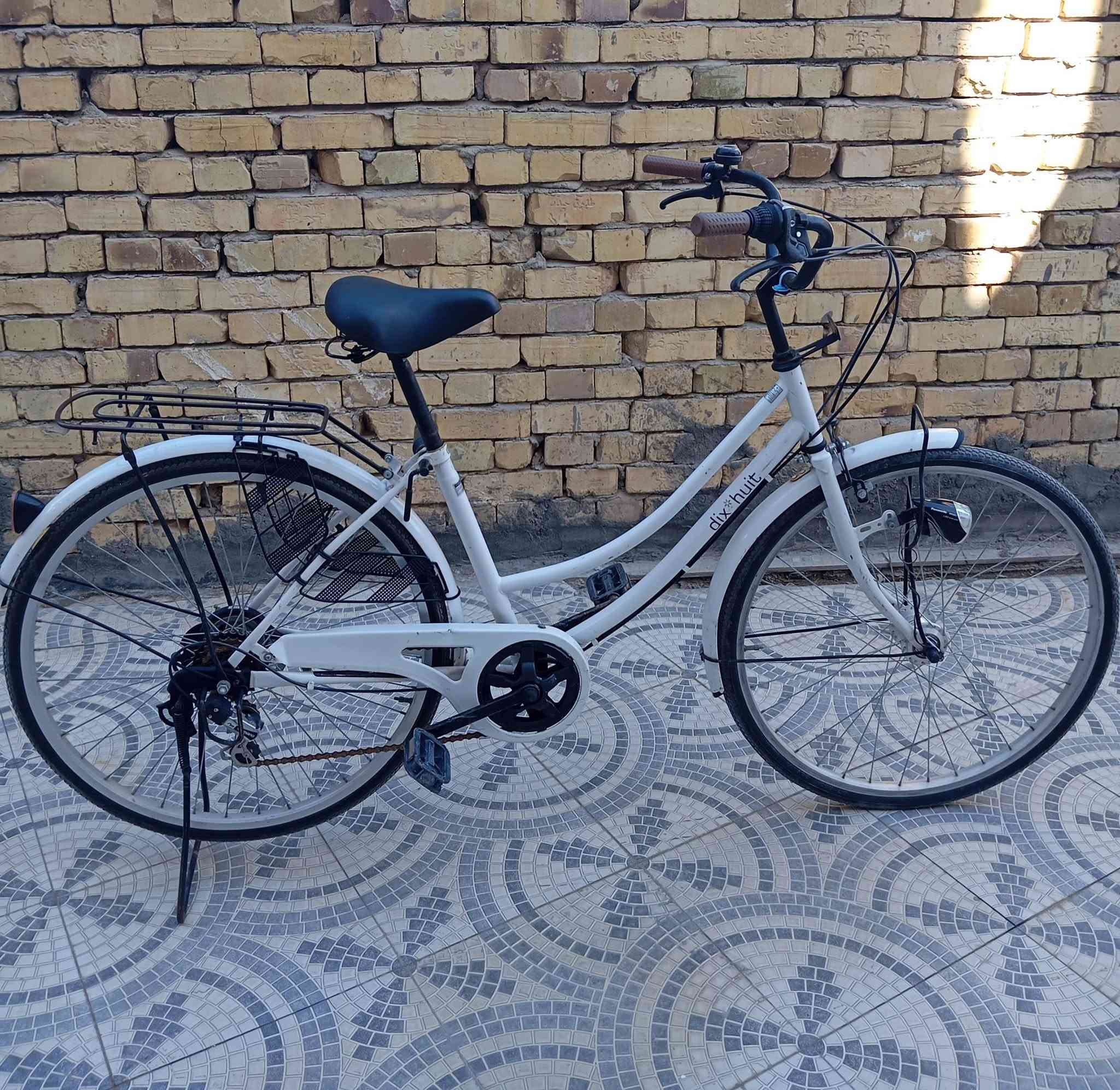 بايسكل للبيع حجم 26 جديد جديد السعر 100قفل اتصل ***********
