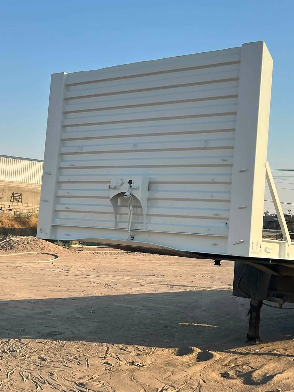 لبيع عربانه حداديه جوبلس ٢ سحال ٢ ثابت طول ١٣و٦٠ تايرات جدد فوك نص عمر كهربائيات كلله شغال مكفوله شاصي دناكير مربع  ١٤  سعرها ١٢٠ ورقه بيه مجال 
مكاني كركوك ***********
