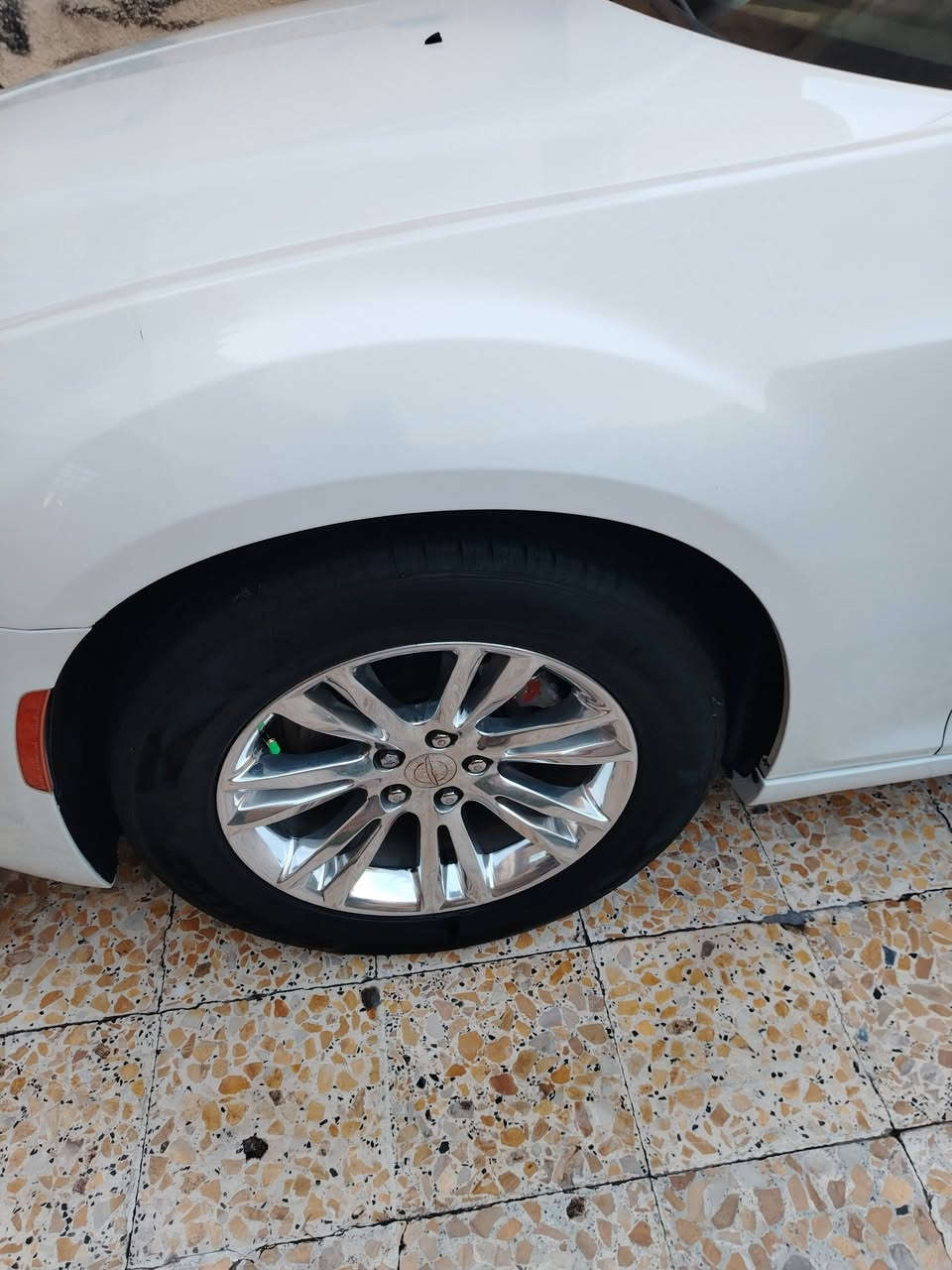 موديل ٢٠١٨ • مشيه ١٤٠ الف • رقم اربيل باسمي