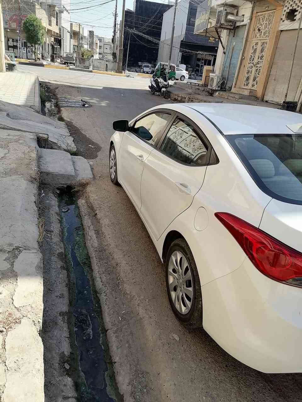 السلام عليكم
مكلف بالنشر

النترا موديل 2013وارد أمريكي  مكينه 1800رقم ديالى صبغ بنيد وجاملغ خلفي وجاملغ الثاني هلال بدون ضربه او شخط وشبر بجنطه ابيع احزام السيارة كلش حلوة ونظيفه

السعر 93 وبيه مجال لاتصال ***********
