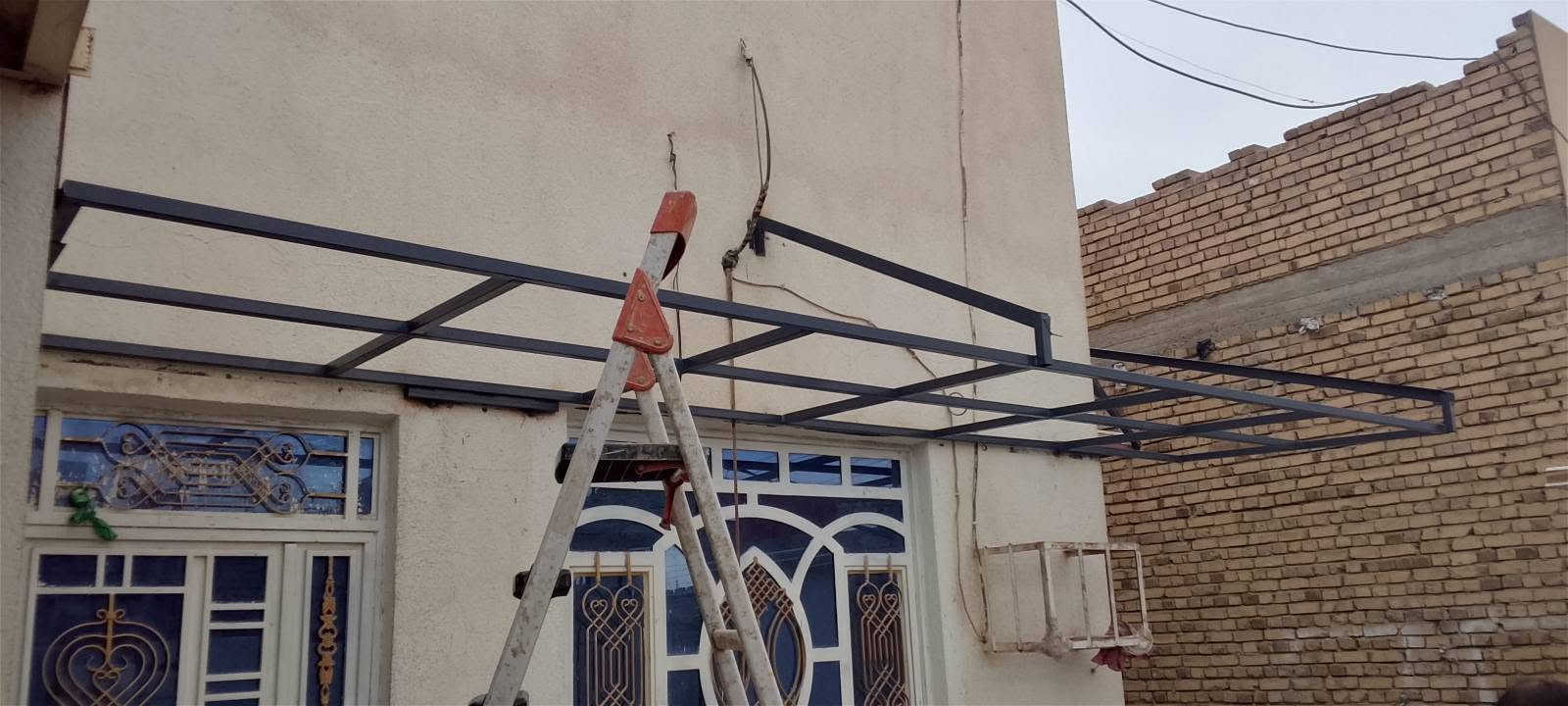 حداده عامه • سقائف • ابواب حديد
